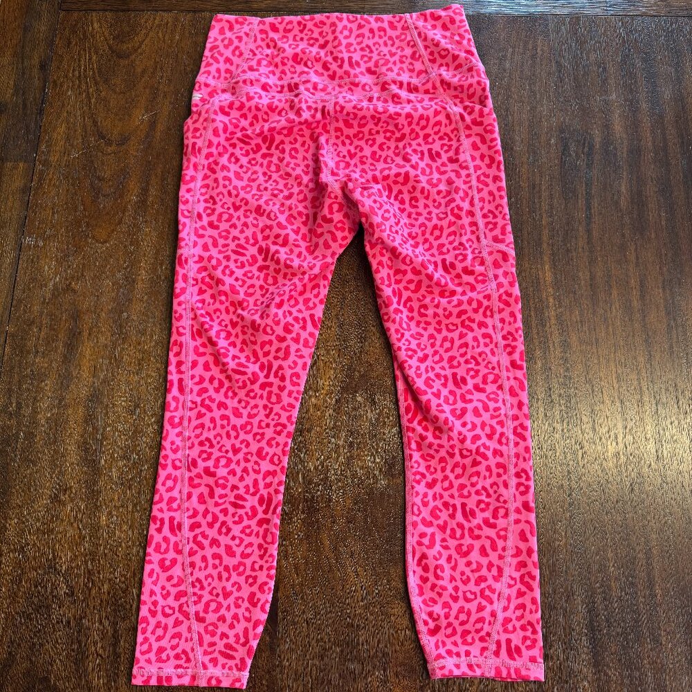 Oasis PureLuxe High-Waisted 7/8 Legging - Medium - Pink w hearts and lips